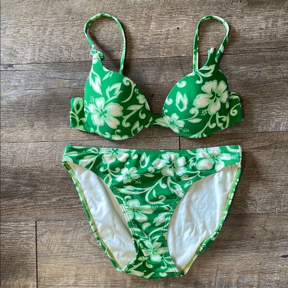 Newport News Floral Bikini top & bikini bottoms Set Y2K Vintage